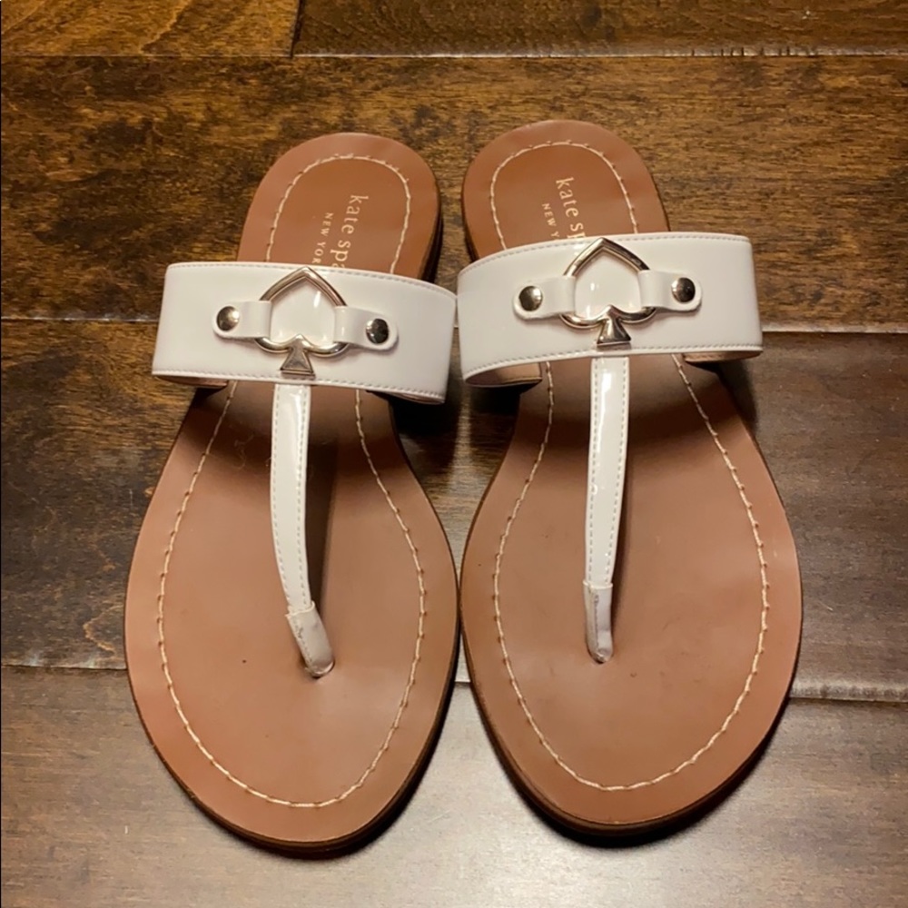 Kate Spade White Chase Thong Flat Sandals SZ 7